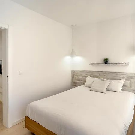 Daire Downtown Modern By Homing *